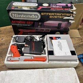 Nintendo Entertainment System NES Action Set Console *Used, boxed* funzionante