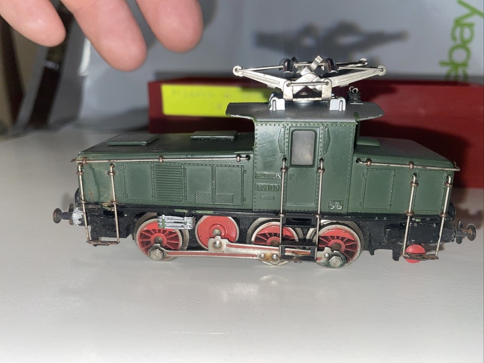 Locomotive Märklin E6302 HO Manœuvre – Rouge – Occasion Sans Boîte