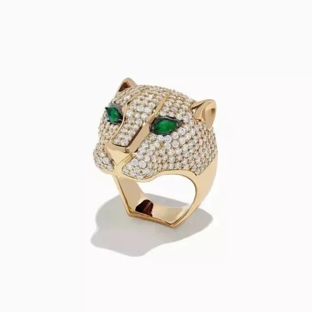 Anillo de boda pantera de diamantes redondo de 2 quilates con acabado de oro amarillo de 14 quilates Foto 3 de 3