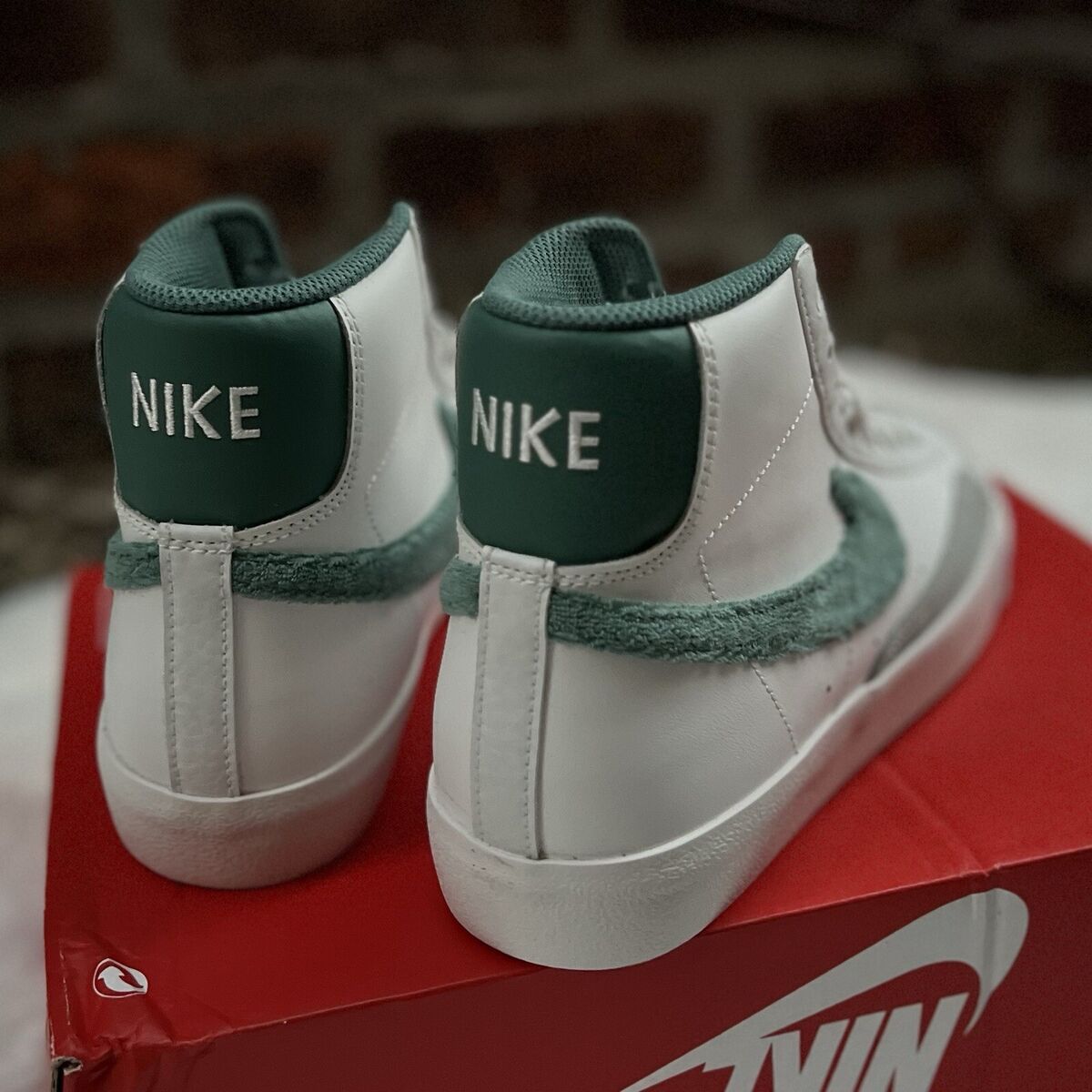 NEW Nike Blazer 77 Mid Top Summit White Phantom Green Shoe NEW Nike Blazer 77 Mid Top Summit White Phantom Green Shoe