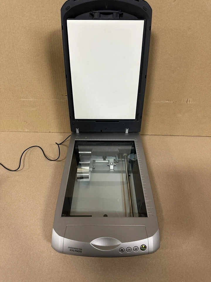 Epson Perfection 3170 Desktop J161A Color USB Photo Flatbed Scanner !! - Image 3 of 4