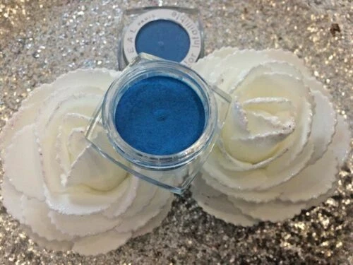 Maquillage bleus poudre compacte pour les yeux
