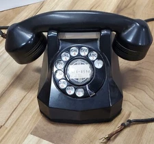 Vintage Automatic Electric Telephone