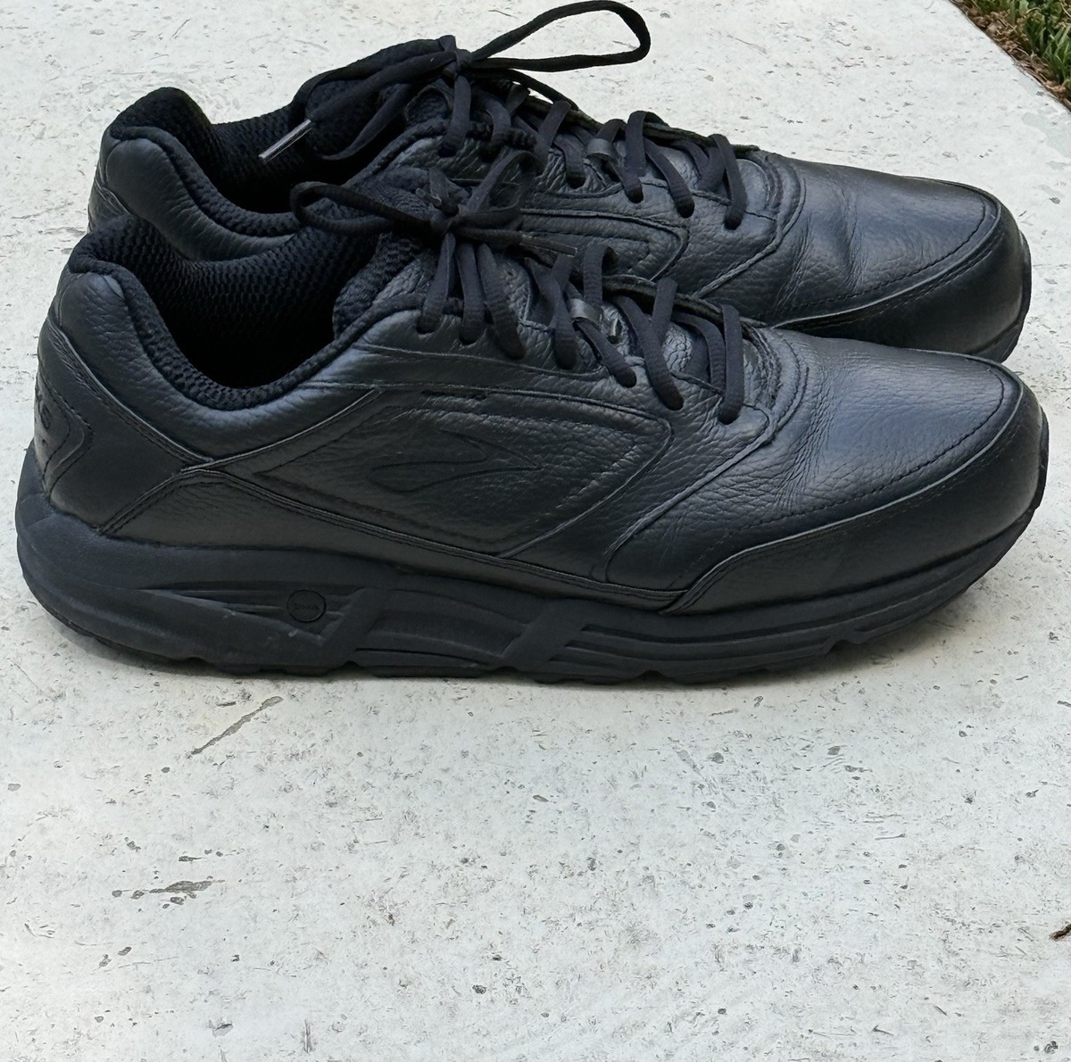 JYUN Brooks Addiction Walker Men's Size 12 4E Wide Black Leather