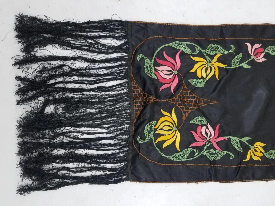 Vintage French Hand Embroidered Floral Fringe Table Runner 126x48cm - Image 2 of 4