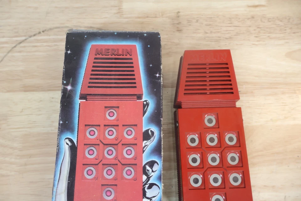 Juego usado vintage Merlin The Electronic Wizard 1978 Parker Brothers con caja - EE. UU. Foto 2 de 4