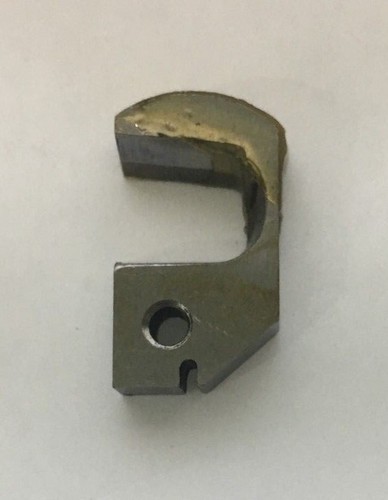 KANSAI SPECIAL RIGHT UPPER KNIFE ( 07703 B2000C ) INDUSTRIAL SEWING MACHINE PART - Picture 4 of 5