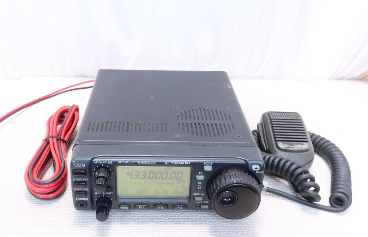 ICOM IC-706 MKⅡG 100W HF／50M／144MHz Transceiver working