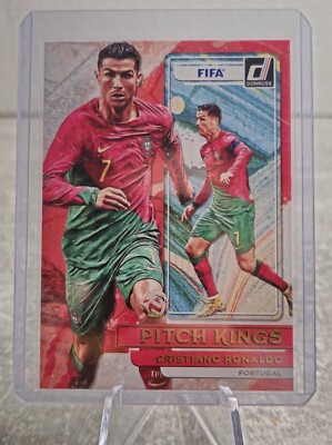 Cristiano Ronaldo Pitch Kings FIFA Panini Donruss 2022/23 #17 Portugal