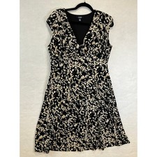 Chaps Sleeveless Leaf Black Beige Print A-Line Dress V-Neck Empire Waist