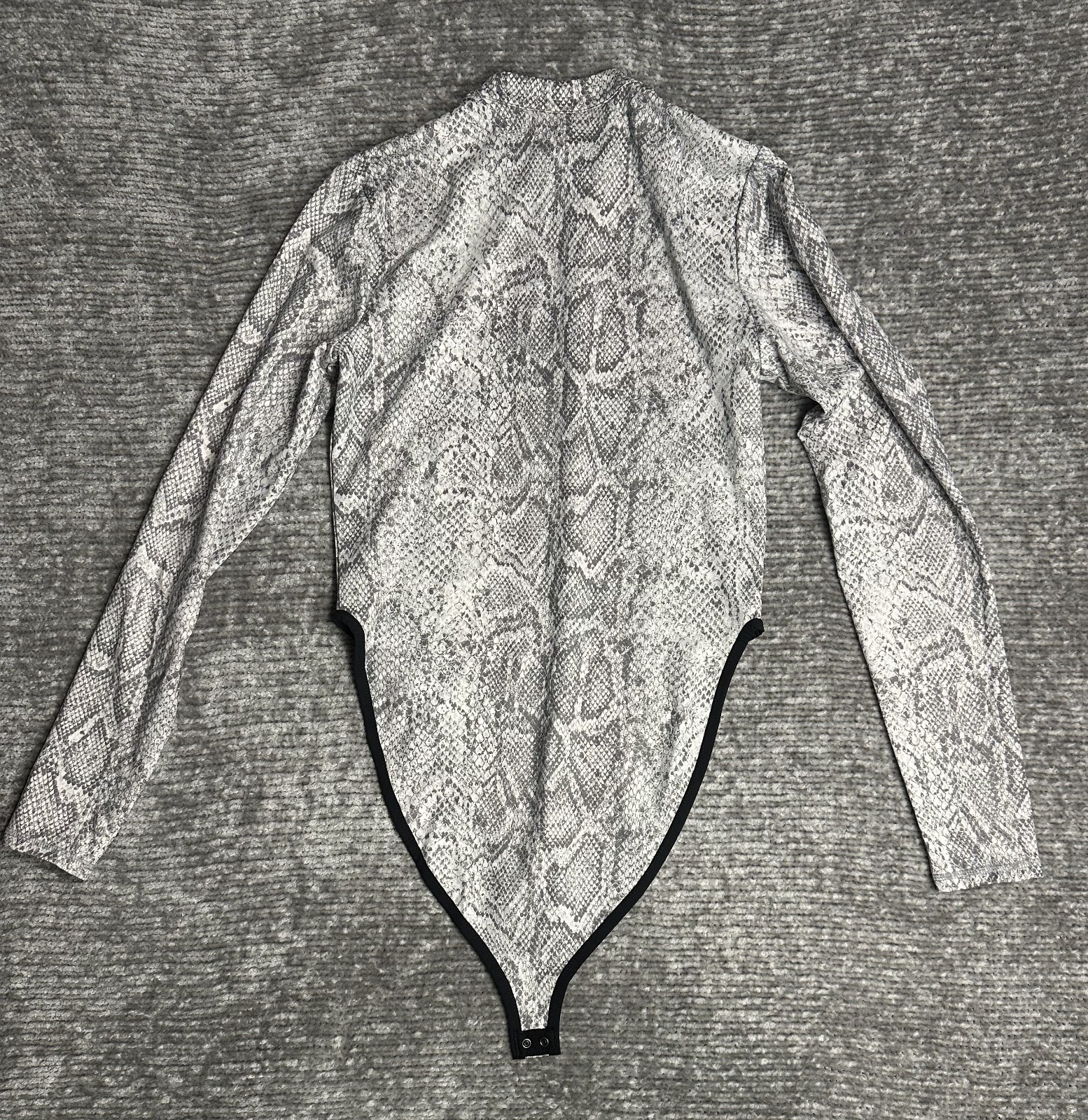 Nike Python Snakeskin Grey White Zip Long Sleeve … - image 4