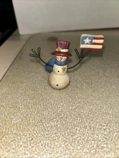 Blossom Bucket Suzi Skoglund Miniature Snowman Holding Flag Figurine 2”