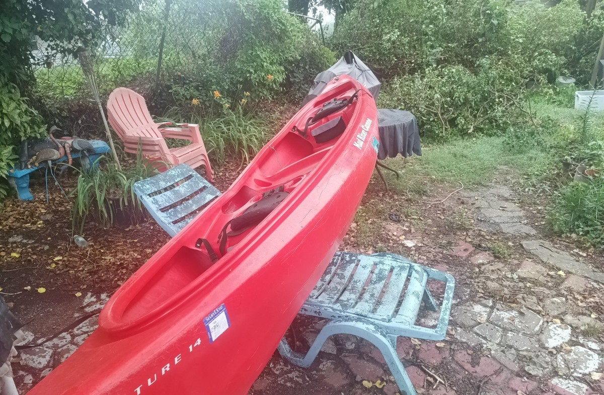 Mad River Adventure 14 Canoe. Trolling Motor And Paddle. DMV area