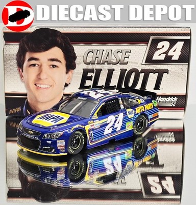 CHASE ELLIOTT 2017 NAPA 1/24 SCALE  ACTION NASCAR DIECAST