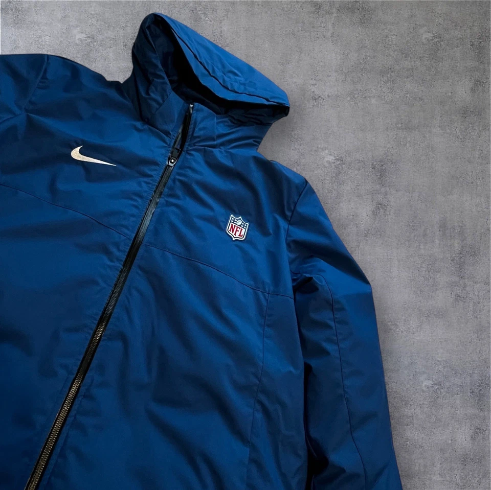 Chaqueta Nike NFL Shield Duck Down con capucha lateral azul real para hombre talla L nueva Foto 2 de 4