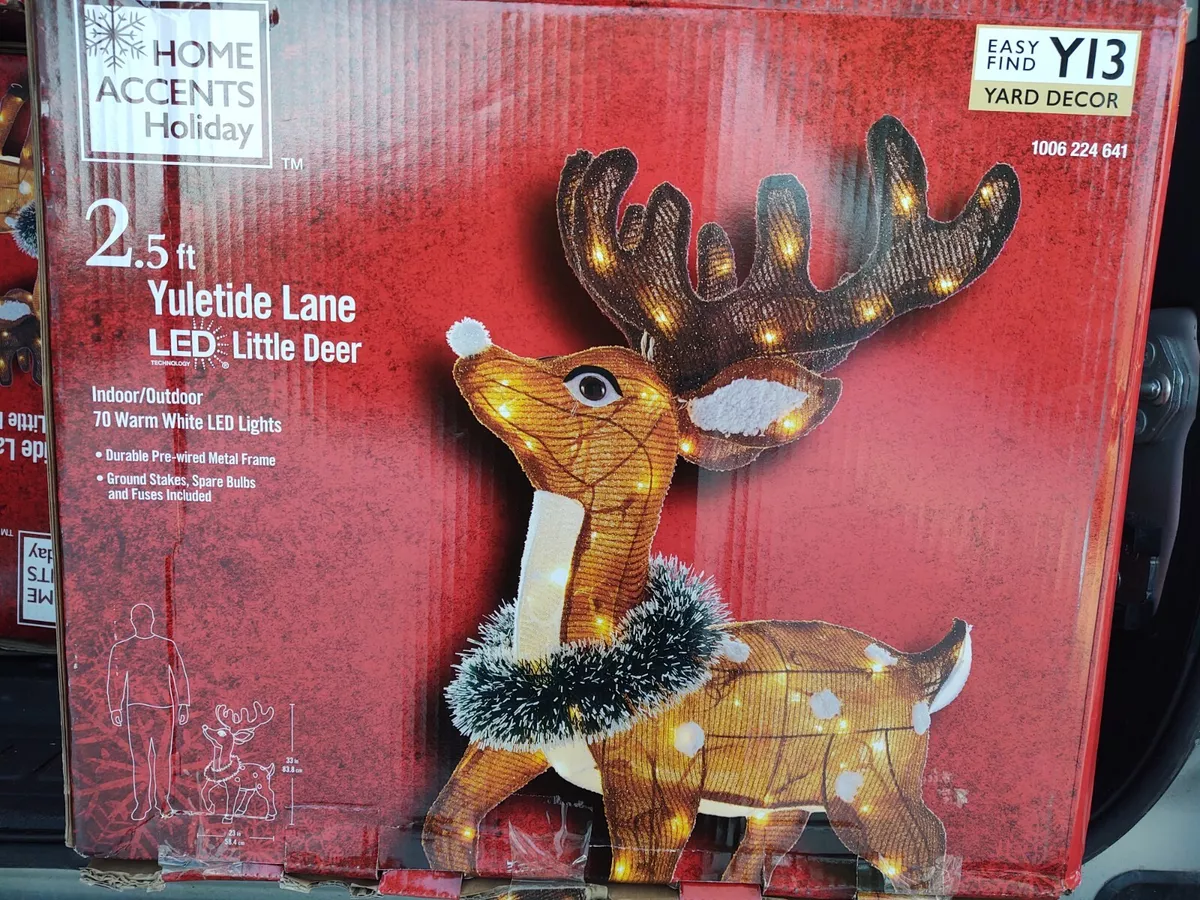 New 2.5 70 Light LED Christmas Reindeer Deer Holiday Indoor Outdoor Decoration