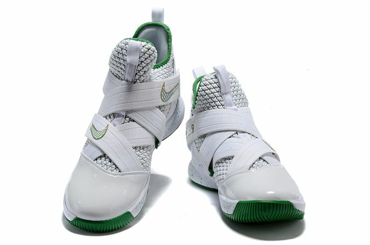 nikes without shoe strings