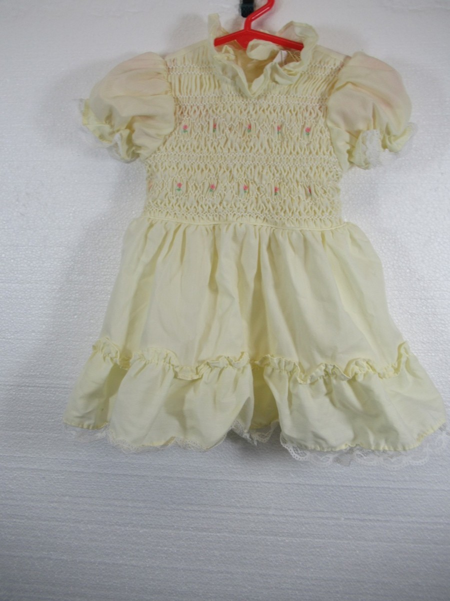 Vintage 70s 80s Winnie the Pooh Smocked Dress Baby Girl 2T Yellow