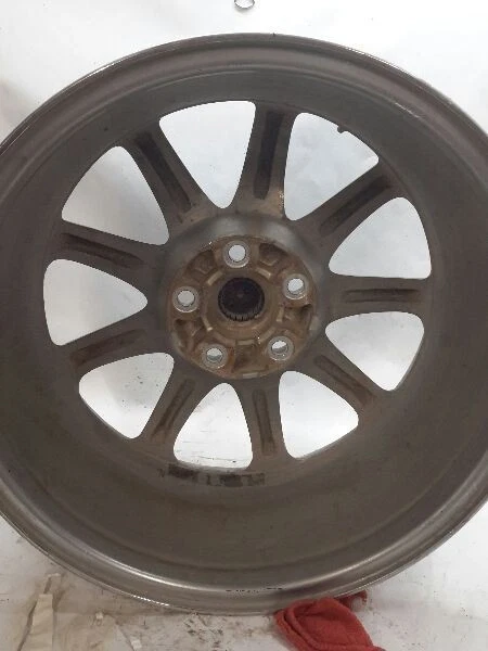 Wheel 17x7 9 Spoke Opt N77 Fits 06-10 LUCERNE 936684 Foto 2 de 4
