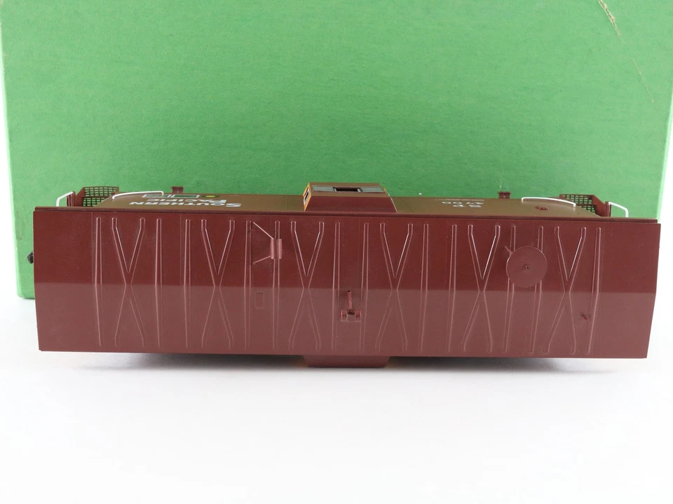 Overland O Scale Southern Pacific Sp 4700 C50-9 Bay Window Caboose Brass Train - Image 4 of 4