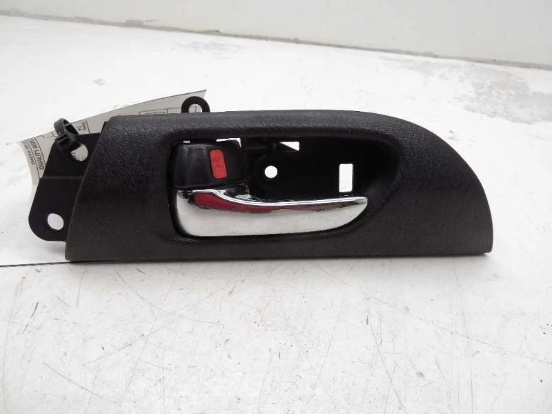 Lexus GS430 2001 manija de puerta interior trasera lado del conductor  Foto 2 de 4