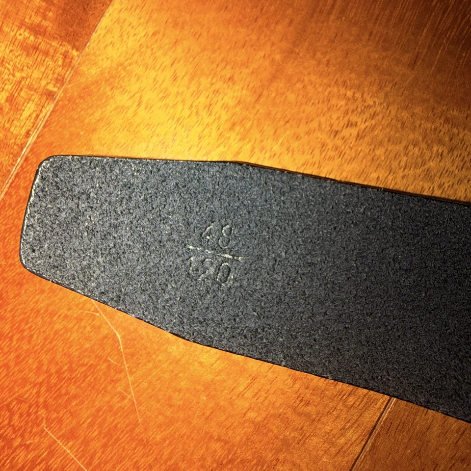 Cinturón Salvatore Ferragamo Hebilla Cuero Negro Y Dorado Plata Talla 48 Foto 4 de 4