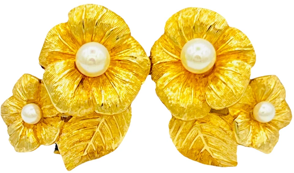 Selten,Vintage DIOR Blumen Kunstperlen Vergoldet Ohrclips,Schmuck ca.3.00cm.