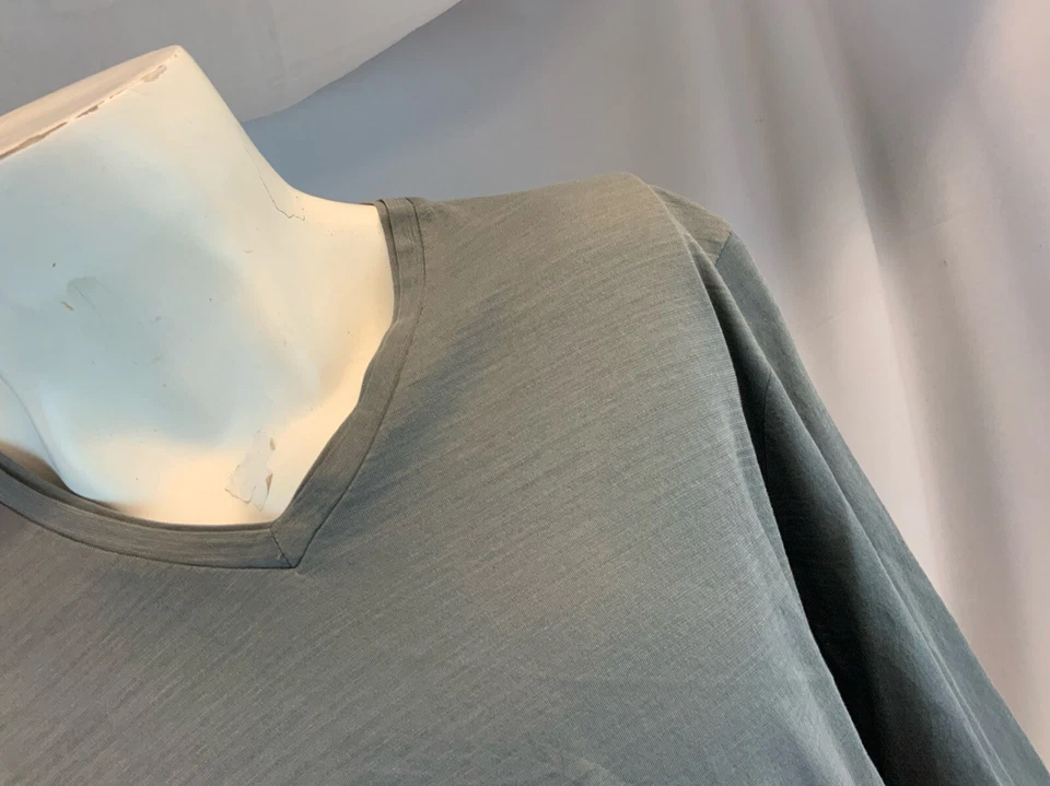 Suéter Hugo Boss Cuello en V XXL Hombre Gris 100% Algodón Ajuste R Perú Usado en Excelente Condición YGI A1-480 Foto 3 de 4