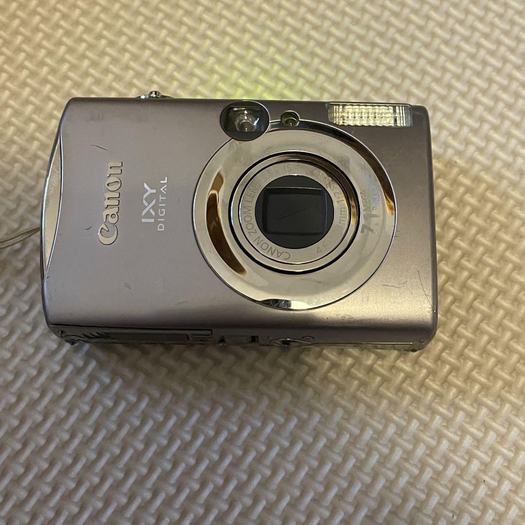 Canon IXY Digital 900 IS Silver 12.1 MP Compact Digital Canon IXY Digital 900 IS Silver 12.1 MP Compact Digital