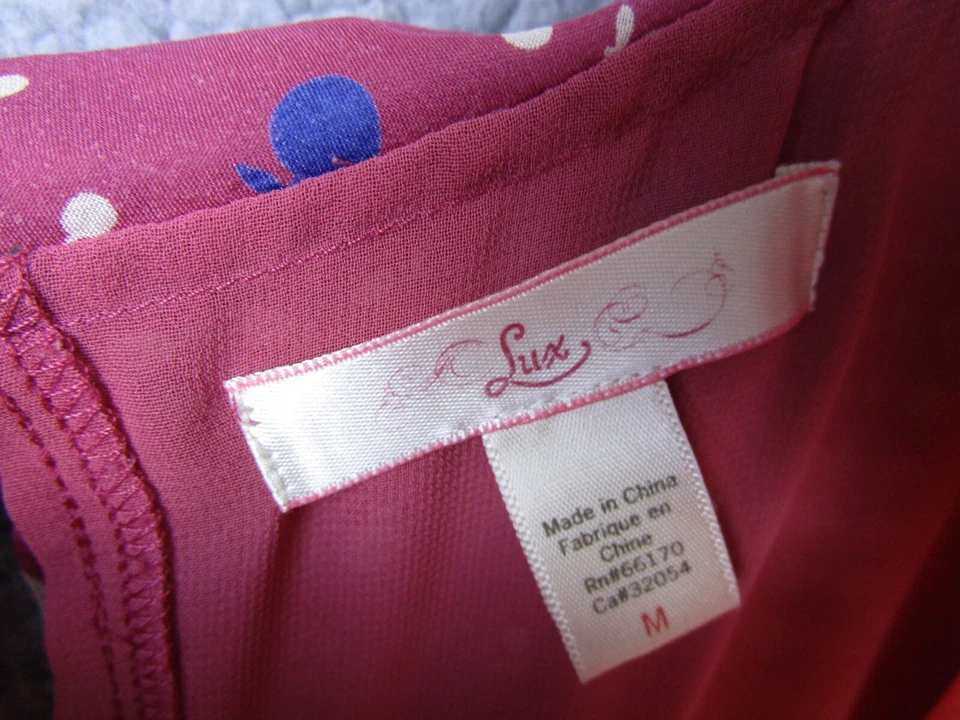 Lux Anthropologie Women's Silk Blouse Size Medium Red Rust Short Sleeve Cherry - Image 4 of 4