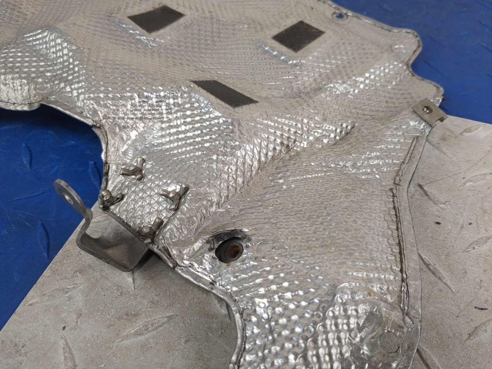 2017-2022 Audi R8 - OEM Protection Plate Lower Heat Shield 4S0825646C 19k Mi