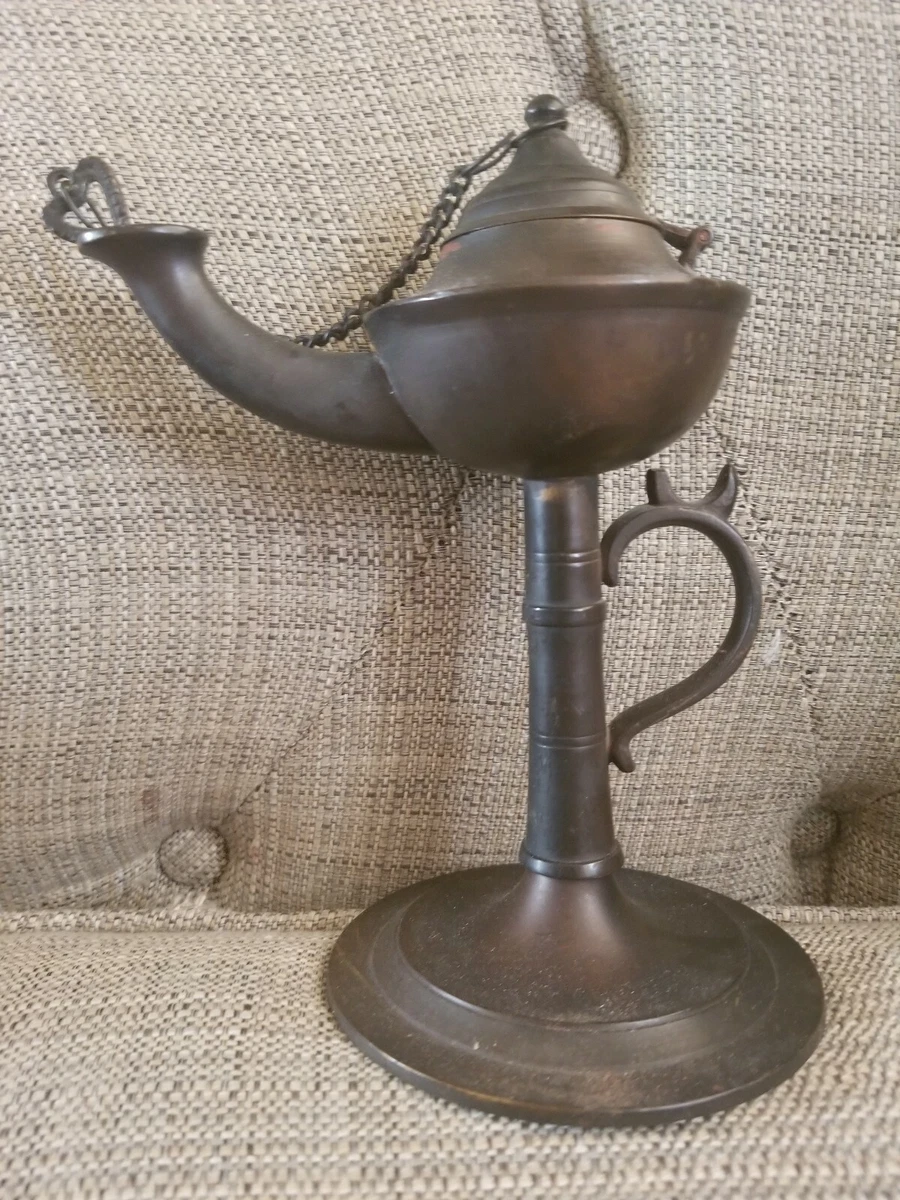 Pewter outlet oil lamp