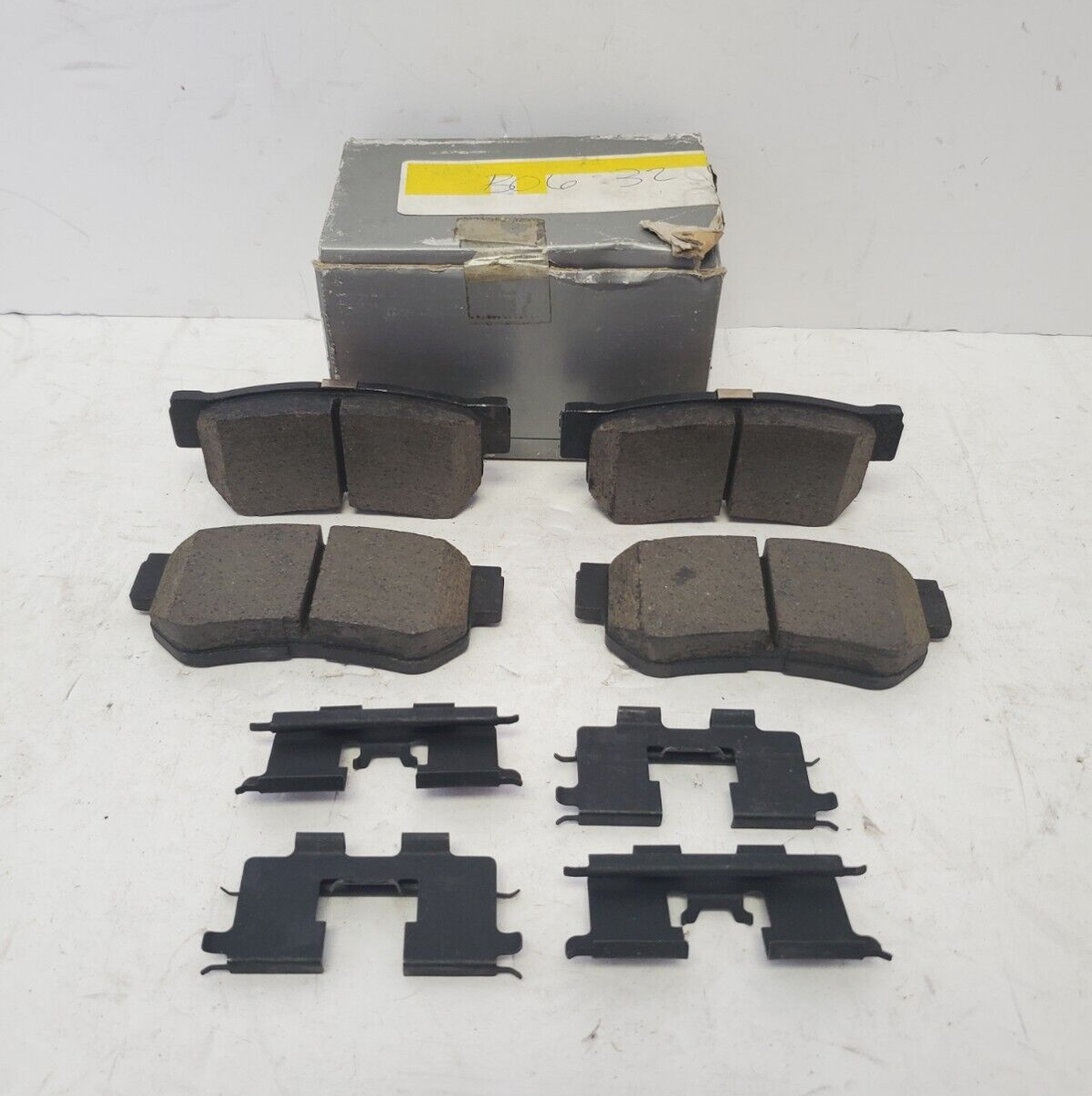 2000-2006 Hyundai Santa Fe Rear Disc Brake Pads OEM S5830-226A10NA