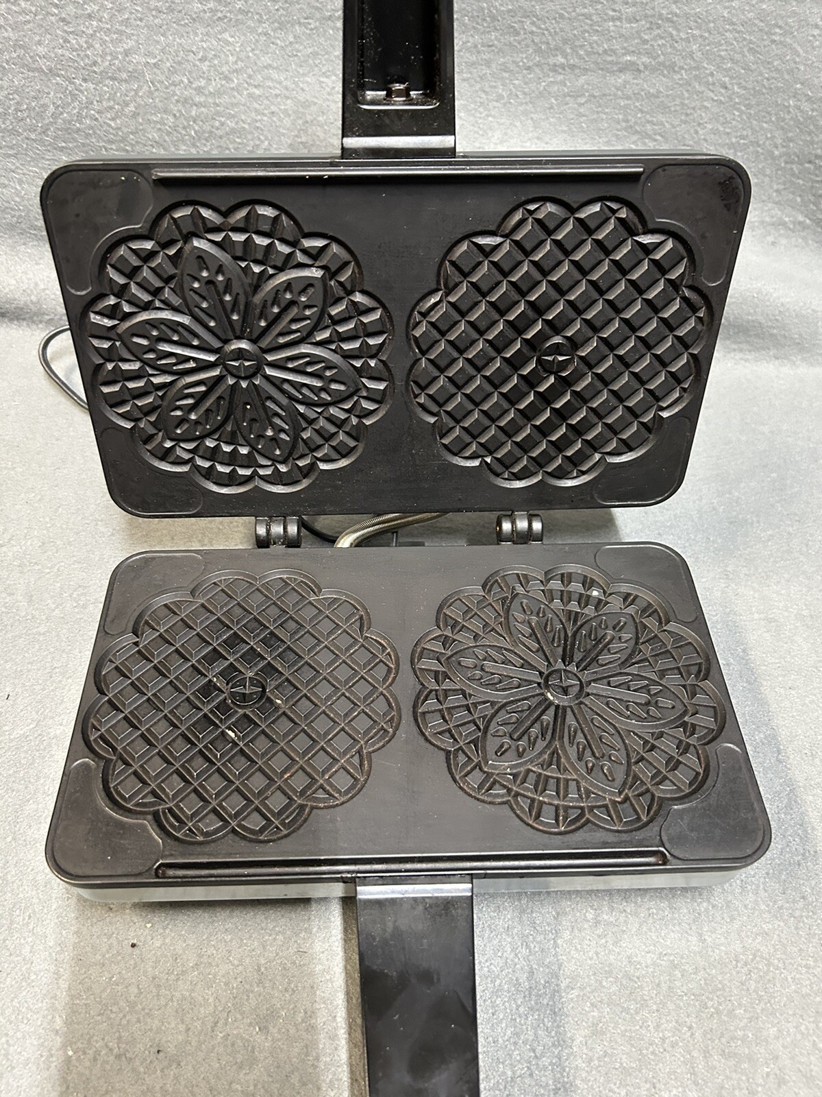 Villaware Prima Pizzelle Baker Classic Italian Kitchenware Cookie Maker