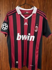 AC Milan 2009-10 Home Jersey – Ronaldinho #80