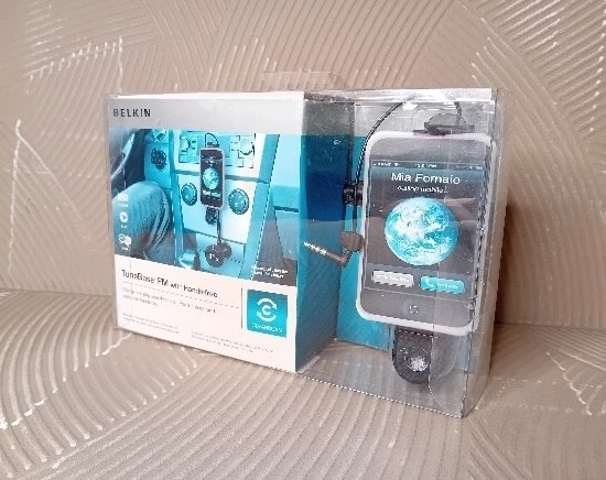 BELKIN TuneBase FM with Handsfree for iPhone 4/ 4S 3/3GS iPod Touch & Nano - Image 2 of 4