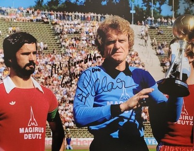 GROSSES BAYERN FOTO SIGNIERT VON SEPP MAIER ! SEPP MAIER / GERD MÜLLER MIT POKAL
