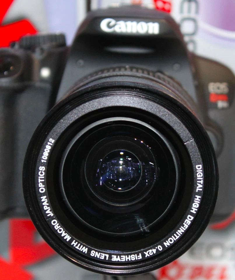 58MM 0.42X Wide Angle/ Macro Lens for Canon EOS 700D 650D 600D 100D T3 T3I T4 T5 - Image 2 of 4