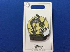 Disney Pin - Jack &  Zero Town Square Fountain  NBC Nightmare Before Christmas