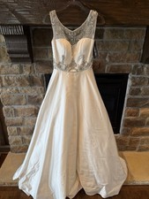 Sherri Hill Satin A-Line Illusion Beaded Neck Wedding Gown Size 6 New With Tags 