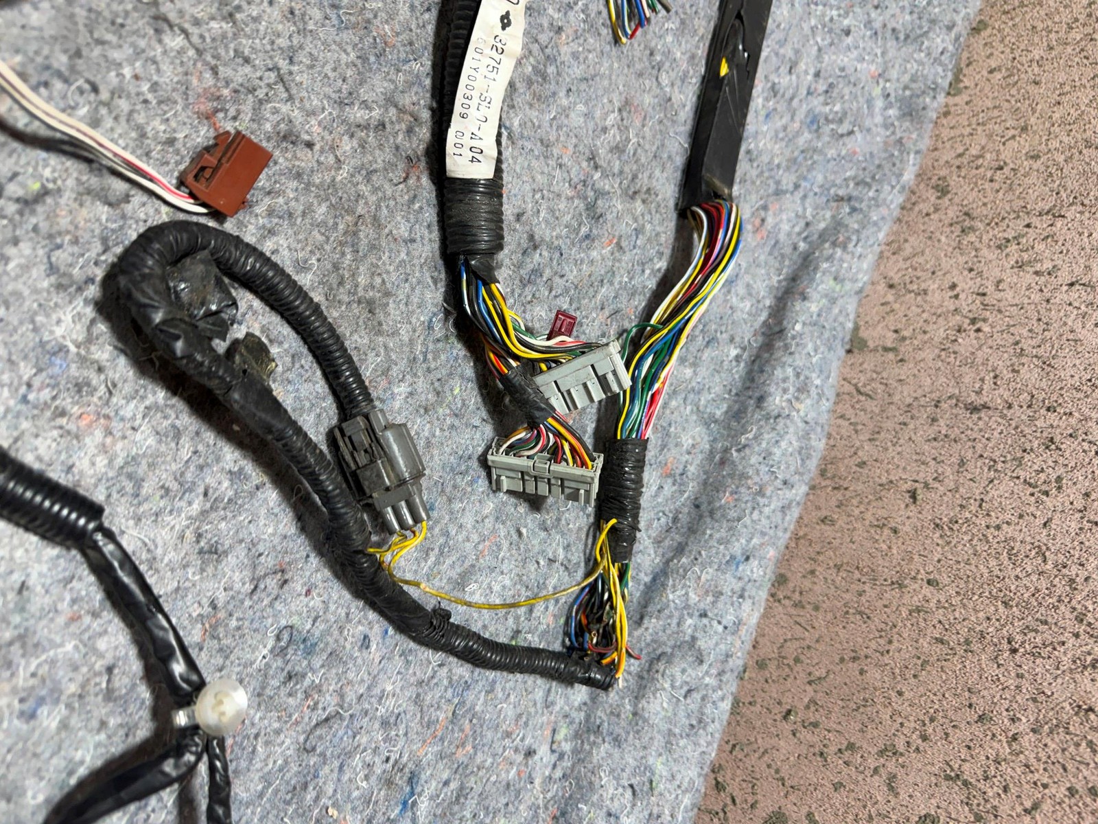 1991-1992 ACURA NSX 32751SL0A00 WIRE HARNESS DRIVER DOOR CUT