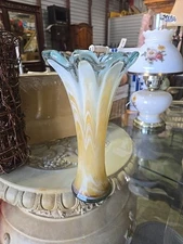 Murano Style Butterscotch Blown Art Glass Vase Caramel White Scallop Top 11" H