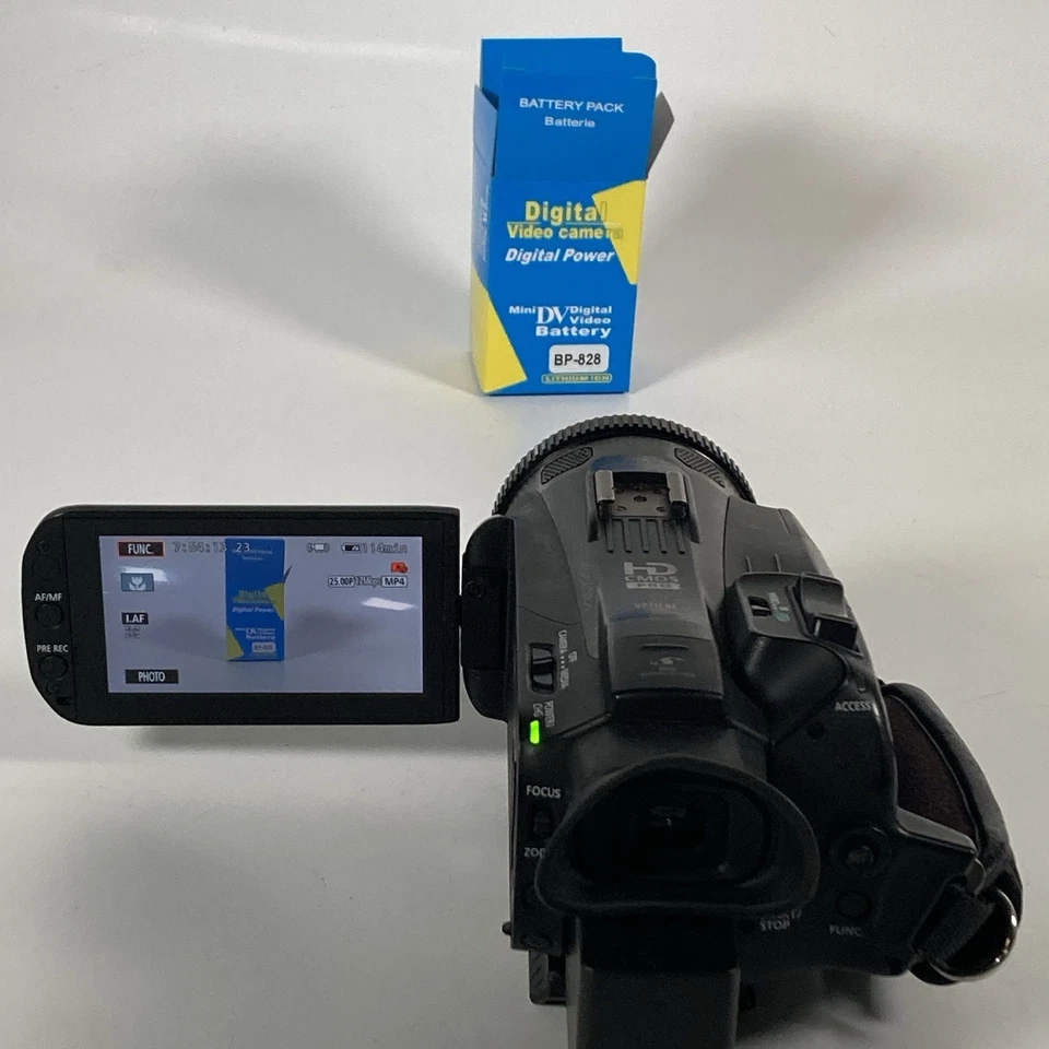 Canon Legria HF G30 HD Video Camcorder Semi-Pro Working - SD, Battery & Charger - Image 3 of 4