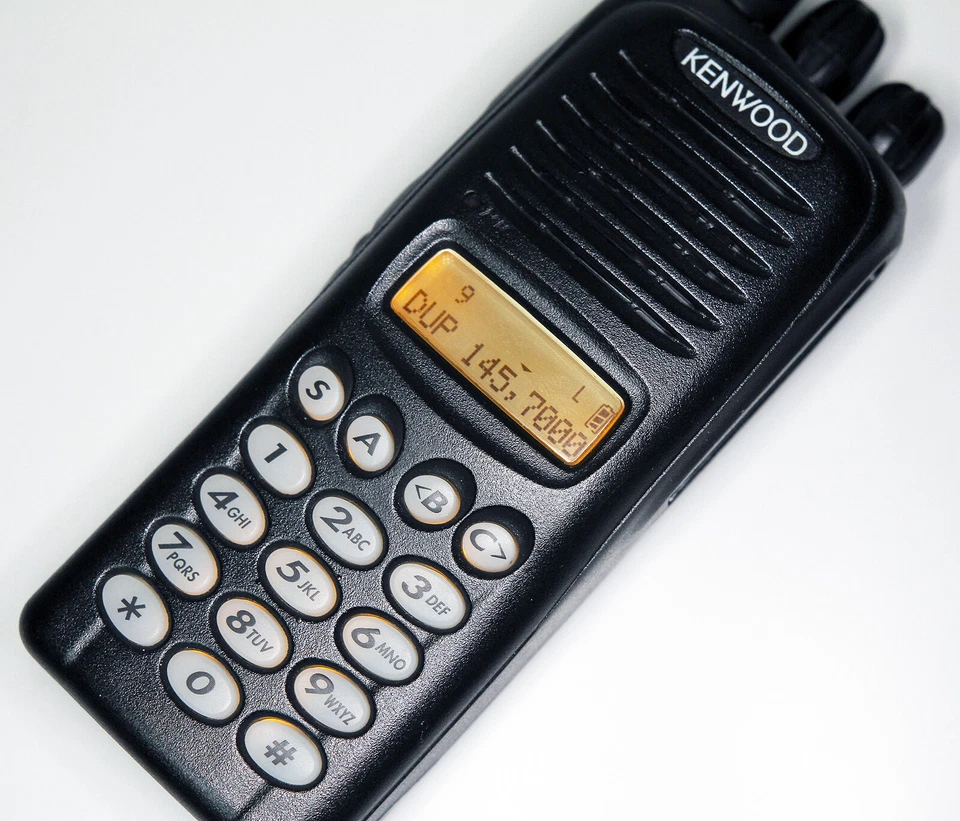 Kenwood TK-2180 E 2m Handfunkgerät Amateurfunk Freenet, Antenne + AKKU sind neu - Bild 2 von 4