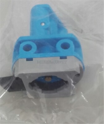 1Pcs Festo SV-3-M5 6817 Front Panel Mount Valve  