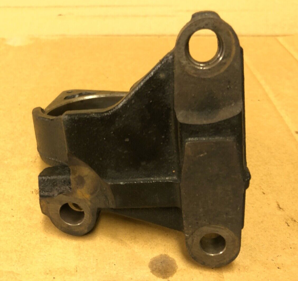 VAUXHALL VIVARO RENAULT TRAFIC 1.9D driveshaft bracket holder 133511 eBay