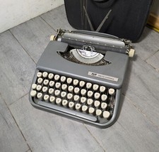 Vintage Smith Corona Skyriter Typewriter in Case - Sold as is thumbnail