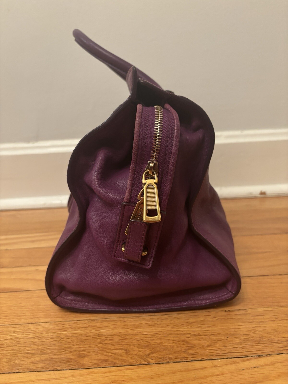 Saint Laurent Cabas Chyc in pelle di agnello viola