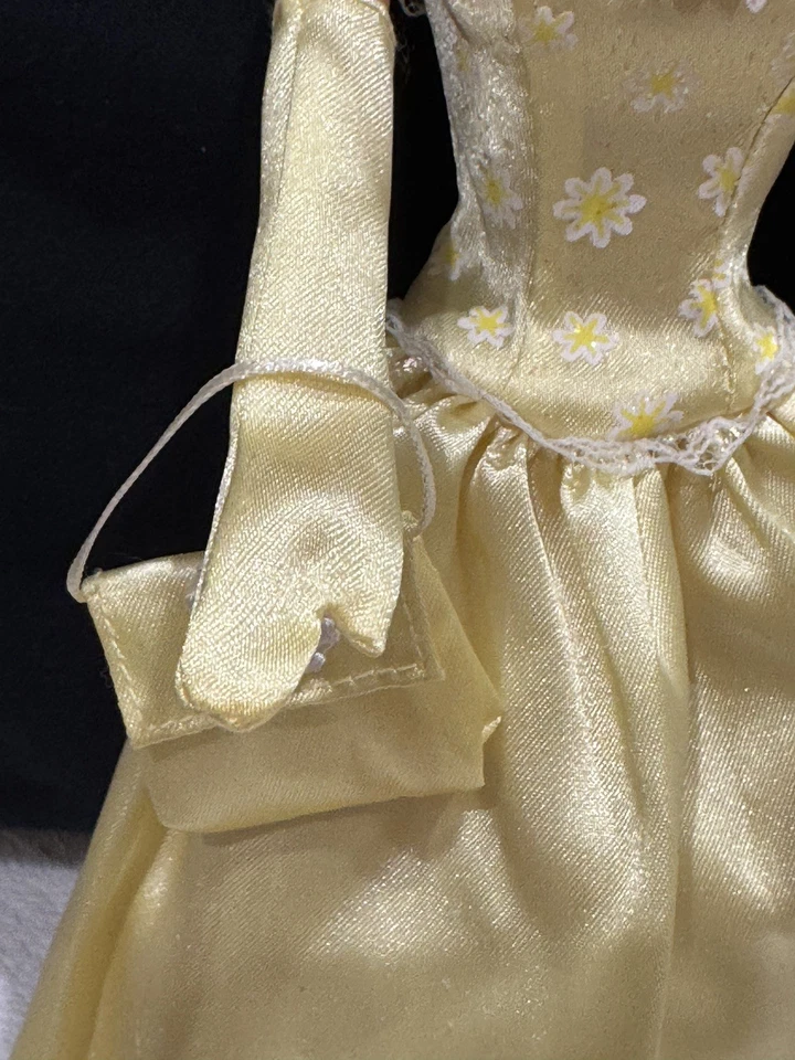 Barbie Fashion Avenue Midsummer Baile Amarillo Vestido Bolso 1999 De Colección Sin Muñeca Foto 2 de 4