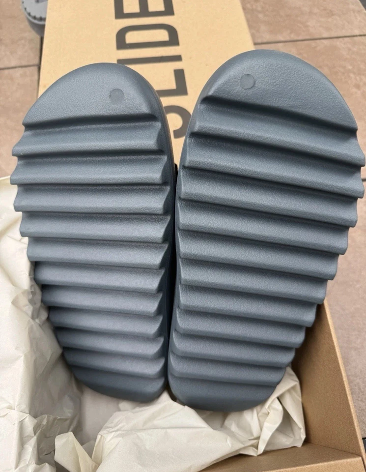 Adidas Yeezy Slide Slate Para Hombre Talla 4-13 100% Auténtico *ENVÍO RÁPIDO* *SIN CAJA* Foto 4 de 4